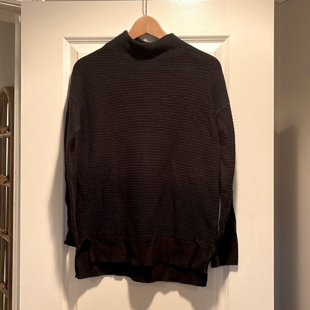 Long sleeve sweater